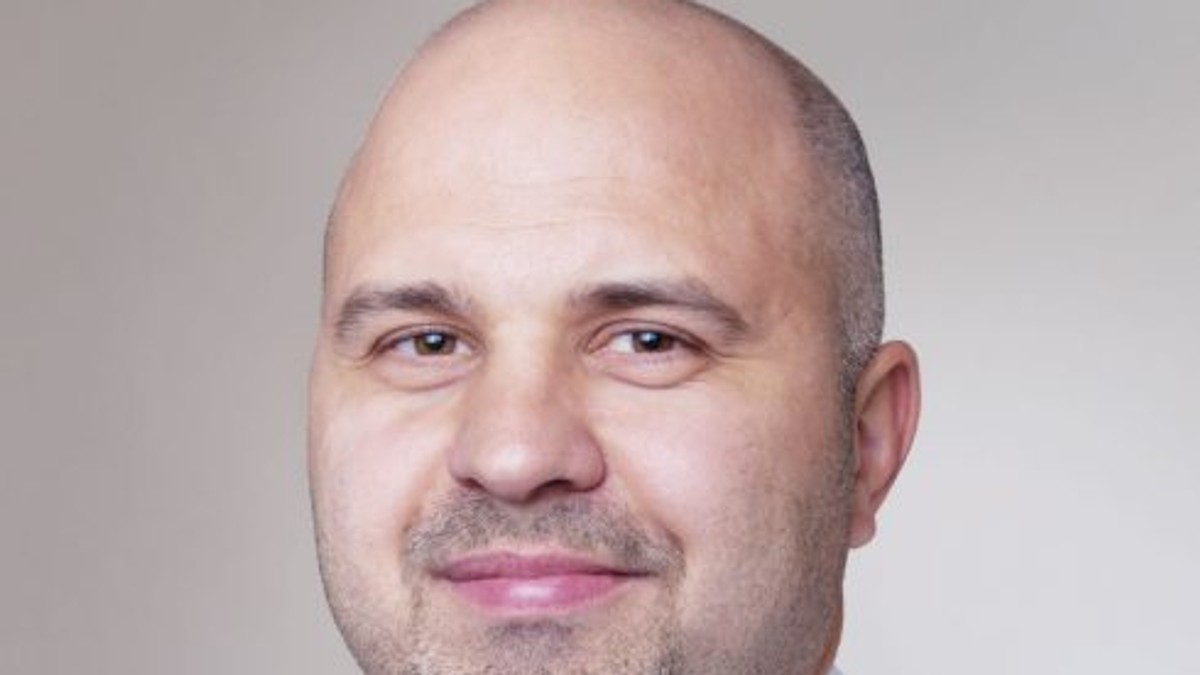 Emanuel Ungureanu cere înființarea unei comisii parlamentare de anchetă în cazul Lucan