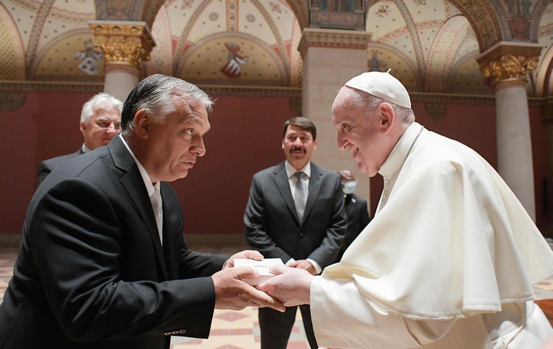 Darul oferit Papei Francisc de premierul maghiar Viktor Orban