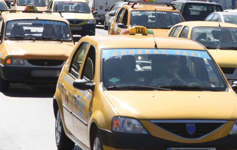 Un taximetrist a murit după ce s-a certat cu un pieton
