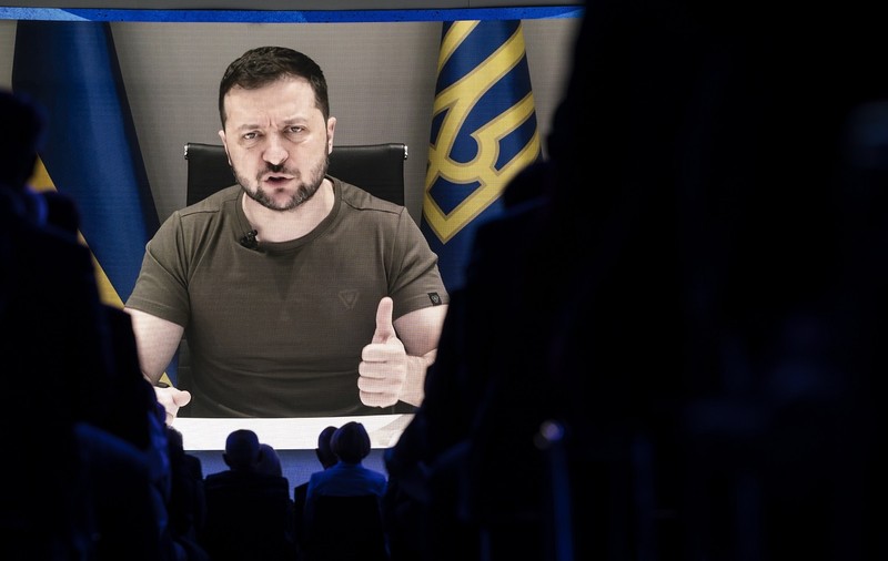 Volodimir Zelenski le cere ucrainenilor să limiteze consumul de electricitate la orele de vârf