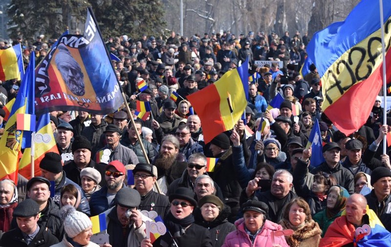 FOTO&VIDEO | Libertatea a transmis LIVE din Chișinău. 17.000 de oameni au participat la manifestația pentru unirea României cu Republica Moldova