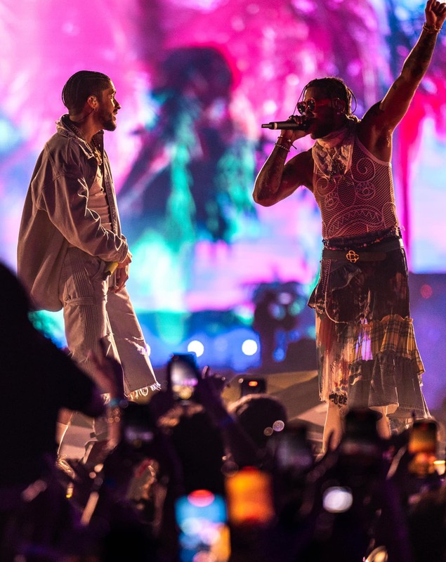 Coachella 2023. Post Malone a avut probleme pe scena festivalului, însă Bad Bunny a remediat rapid situația