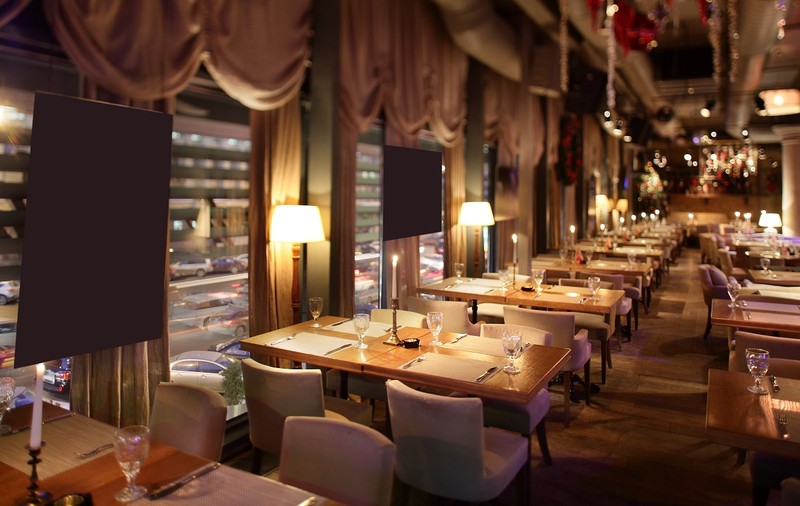 Arta aranjării meselor: 5 detalii care îmbogățesc experiența în restaurant
