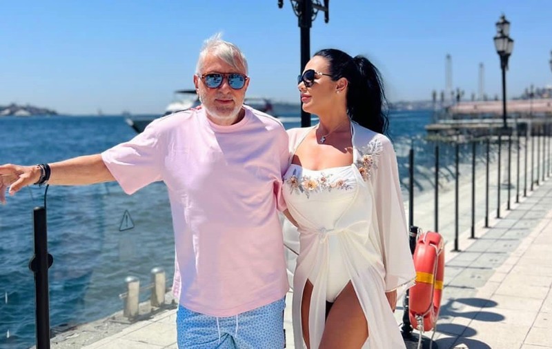 Ilie Năstase a împlinit 77 de ani. Soția tinerică l-a dus într-o vacanță de lux: „Este o aniversare minunată ”