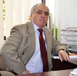 Profesorul Ilie Parpucea