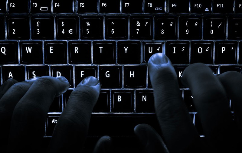 Suntem celebri din SUA până în Japonia | Hackerii români au furat 15.000.000 $