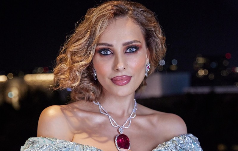 Iulia Vântur s-a întors în România. Surpriza pe care i-a făcut-o lui Cătălin Măruță. „E invitația de la nuntă?”