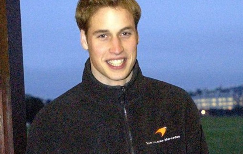 Prinţul William a ajutat o familie accidentată în trafic