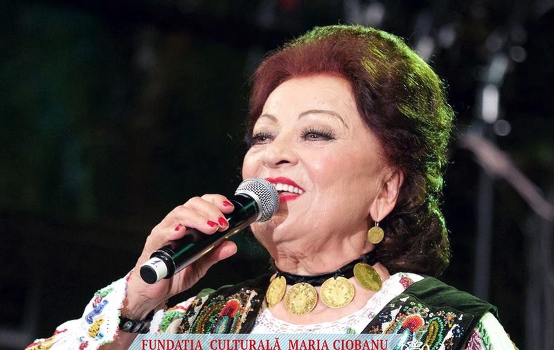 Bucurie mare pentru Maria Ciobanu. Nepoata sa cea mare a absolvit facultatea | FOTO