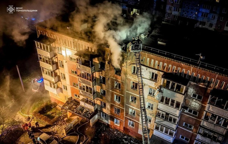 Dronele rusești atacă infrastructura critică din vestul Ucrainei, spun forțele aeriene. Apel disperat: „Aprovizionați-vă cu apă, încărcați-vă telefoanele”