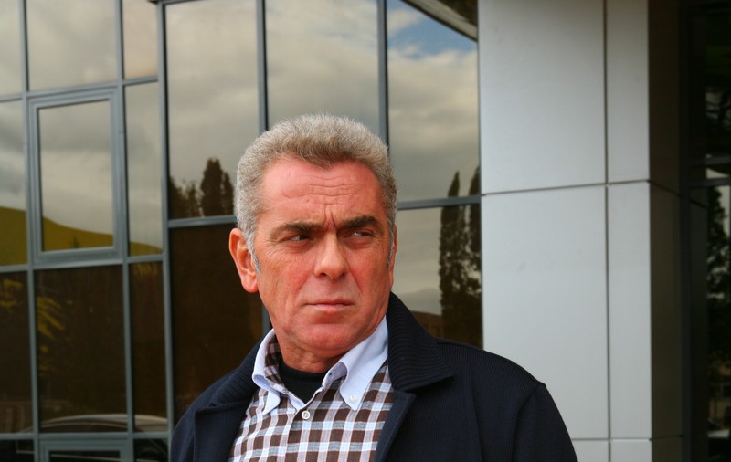 Ioan Neculaie se întoarce la închisoare. Condamnat definitiv pentru că a tras cu pușca în roțile propriei maşini