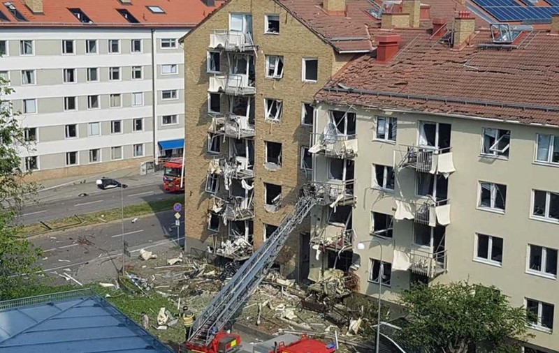 Explozie într-un bloc de locuințe din Suedia. Cel puţin 25 de persoane au fost rănite
