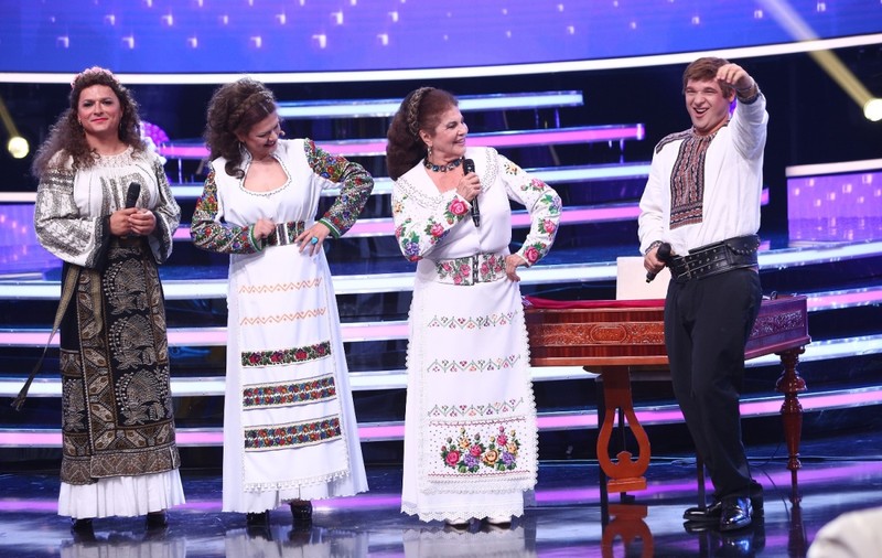 Celebra interpretă de muzică populară Irina Loghin și actrița Maria Buză, invitate speciale în show-ul Te cunosc de undeva!