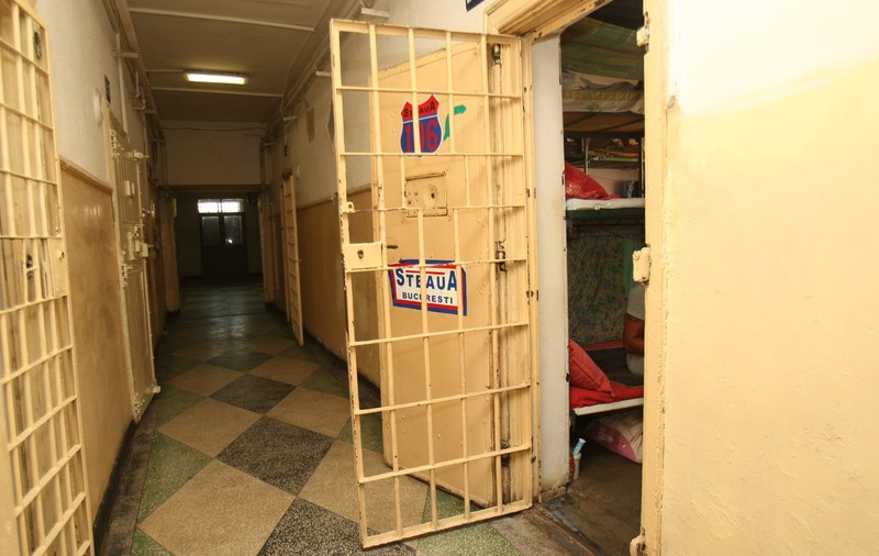 EXCLUSIV / Răpus de infarct în pușcărie. Mâna dreaptă a „nababului” Mihai Necolaiciuc a decedat după gratii, la un an de la condamnarea sa în dosarul ”Jaful de la CFR”