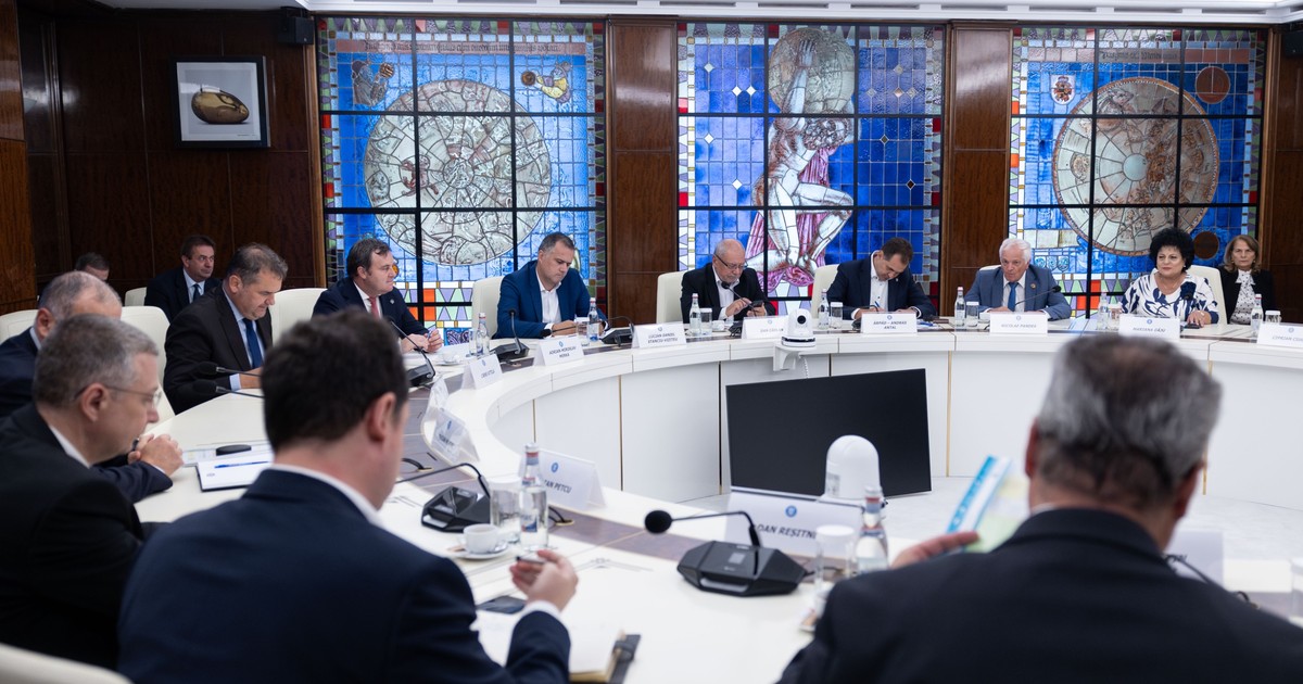 Consultari Guvern, reprezentanti administratia locala. Foto gov.ro