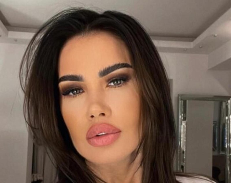 Oana Zăvoranu le-a cerut iertare public vedetelor pe care le-a jignit: „Am râs de ele în emisiunea mea și nici măcar nu am câștigat bani sau faimă”
