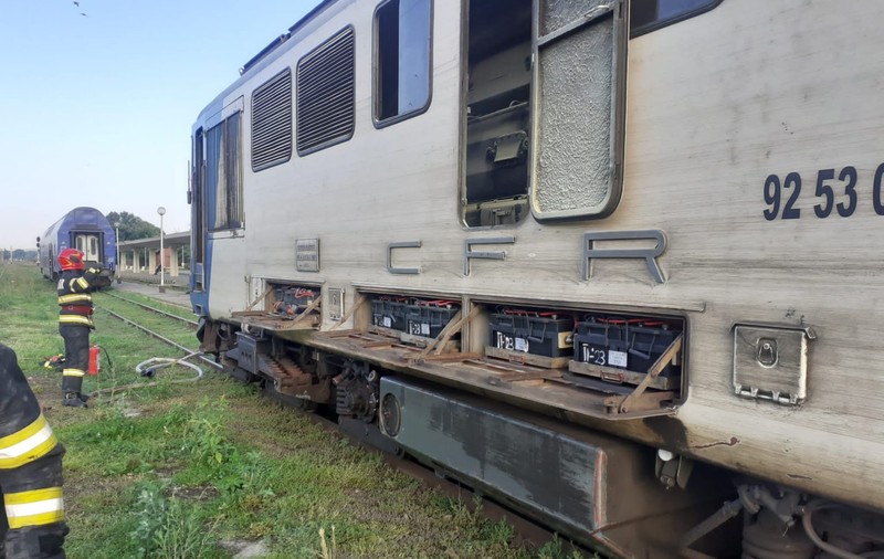 Circulația feroviară a fost blocată pe Magistrala 200 după ce o locomotivă s-a defectat între stațiile Voila și Făgăraș