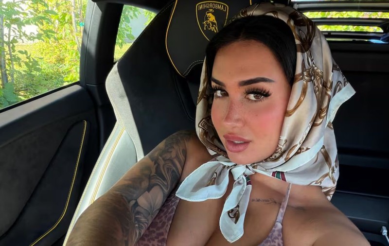 O vedetă OnlyFans s-a filmat când conducea un Lamborghini Huracan cu 152 km/h într-o zonă cu limită de 80 km/h, în Elveția