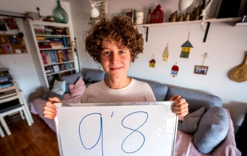 Băiatul unei românce a luat cea mai mare notă la „bacalaureatul” spaniol, în Barcelona: „M-am descurcat mai bine decât mă așteptam”