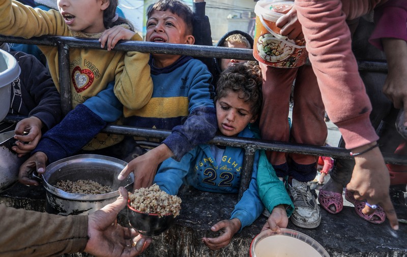 Joe Biden schimbă tonul față de Israel și critică aspru ofensiva din Fâșia Gaza: „Răspunsul este excesiv, mulți oameni nevinovați mor de foame”