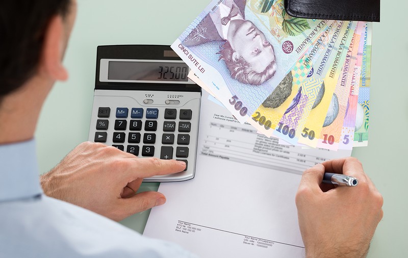 Peste 450.000 de facturi greşite la energie electrică, identificate de Ministerul Energiei. „Vor fi refăcute”