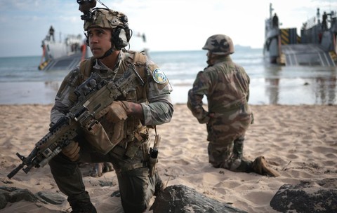 Soldați francezi în timpul unei demonstrații militare. Imagine cu caracter ilustrativ Susa foto: Getty Images