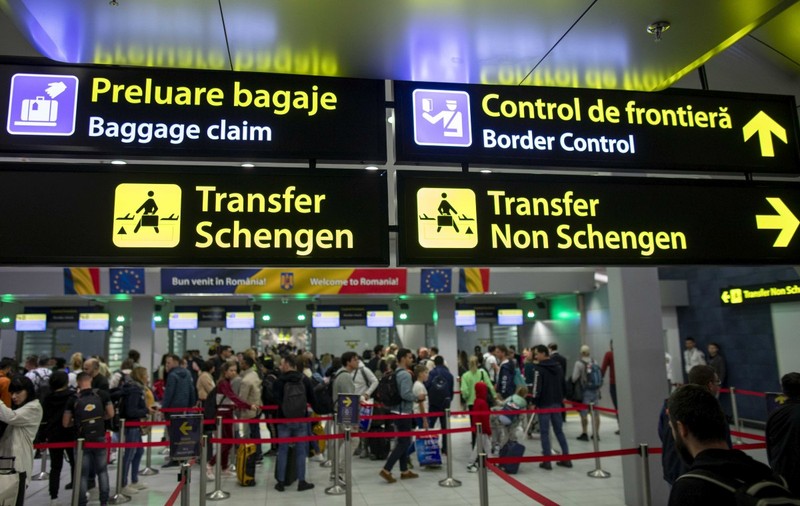 60% dintre români cred că unele state blochează aderarea completă la Schengen din motive economice | Sondaj