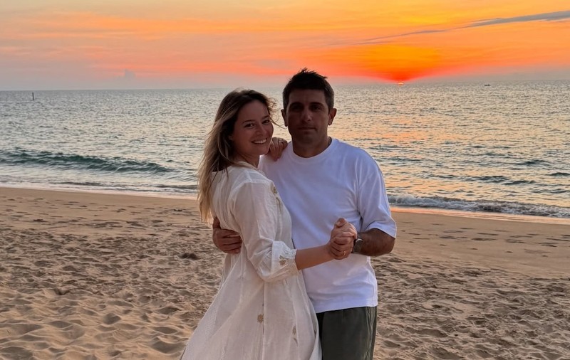 Laura Cosoi și Cosmin Curticăpean au aflat dacă vor avea băiat sau fată. Când va naște actrița al cincilea copil. „Este ultimul spectacol”