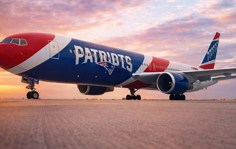 Militari americani, aduși la Baza Mihail Kogălniceanu din Constanța cu un avion al echipei New England Patriots