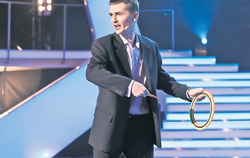 Magicianul Cristian Gog, finalistul de la «Românii au talent», vrea marele premiu, ca să scape de datorii