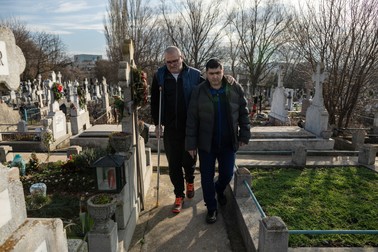 Petre Cozma merge ajutat de Robi, mâna sa dreaptă de la Dinamo Asociația Marian Cozma