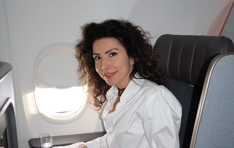 Carmen Brumă a plecat în Dubai fără băiețelul și partenerul ei. „Vlad a rămas cu tată lui și cu bunicii”