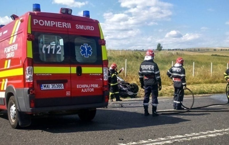 Accident auto pe DJ 251, în județul Galați. O femeie și un copil de patru ani au murit, iar alte trei persoane au fost grav rănite