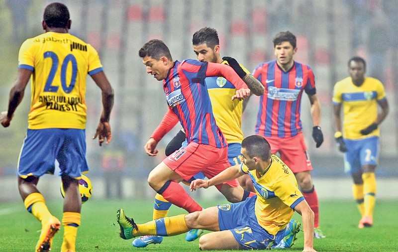 Egal chinuit! Steaua a fost băgată în corzi pe teren propriu