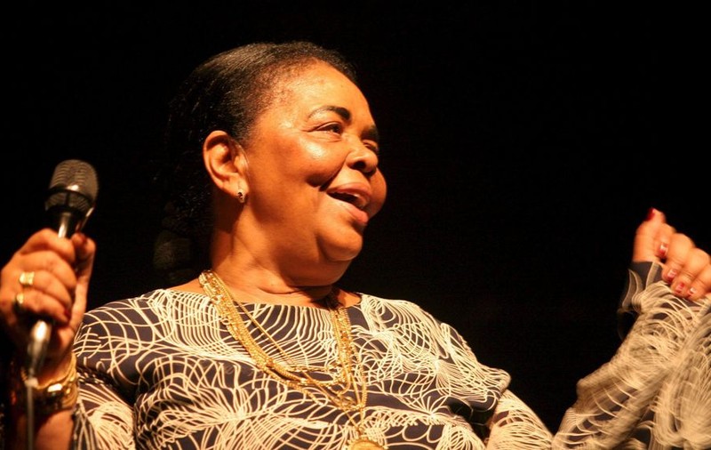Cesaria Evora îşi aduce în România propriul bucătar