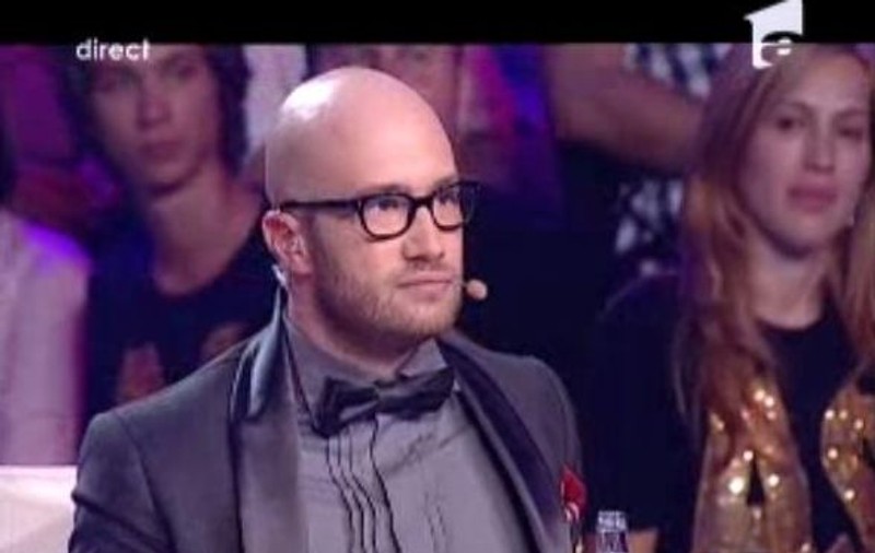 Bendeac: "M-a întrebat mama de ce nu mă duc eu la televizor să zic că nu sunt gay"