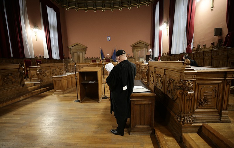 O Curte de Apel din România a respectat cultura musulmană și a recunoscut dreptul a două soții ale aceluiași bărbat de a primi despăgubiri pentru copilul mort într-un accident