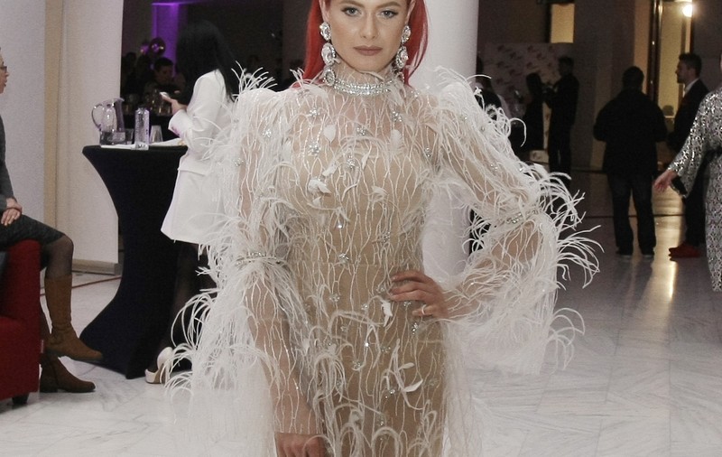EXCLUSIV/ Raluka practică aerobox, antrenamentul preferat al modelelor de la Victoria’s Secret. Am aflat secretul trupului ei perfect
