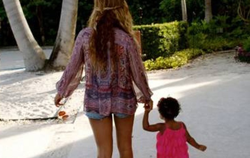 POZE RARE cu fetiţa lui Beyonce! Iată cum arată, la un an şi jumătate micuţa, ŢINUTĂ BINE ASCUNSĂ până acum! FOTO