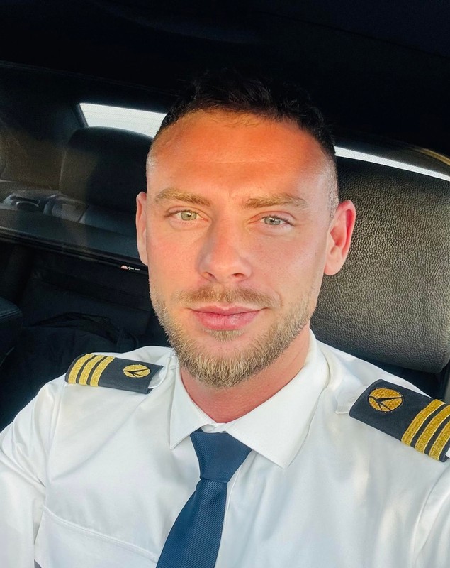 Cine este Eduard Vlădescu, ispită la Insula Iubirii 2026. Are 33 de ani și e pilot