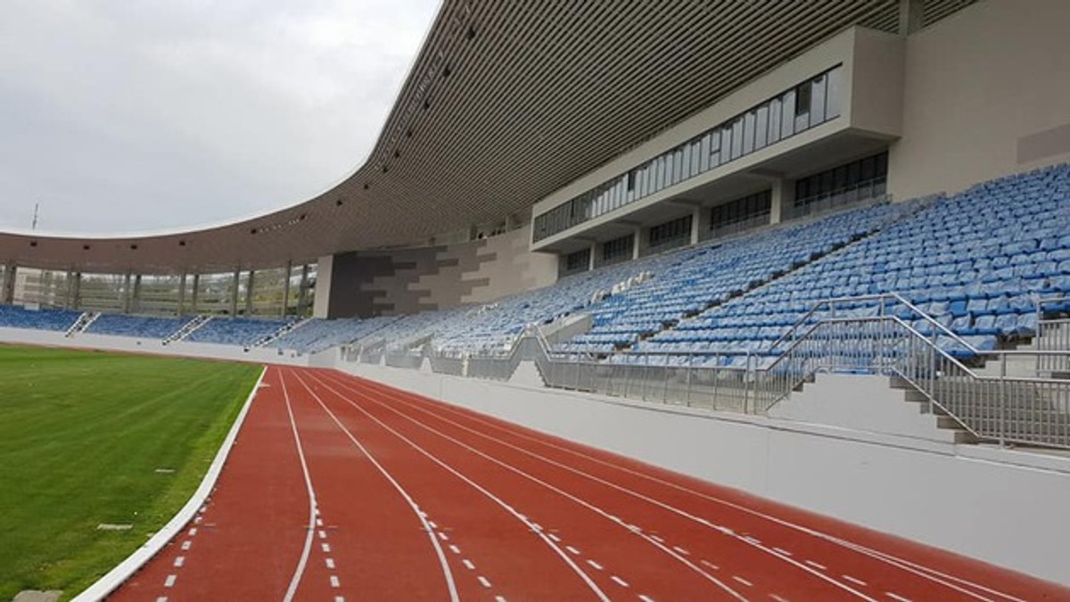 Să vezi și să nu crezi! După stadionul strâmb de la Craiova, altă arenă care e gata de inaugurare are mari probleme: ”Calitativ, ce era înainte era de 100 de ori mai bun”