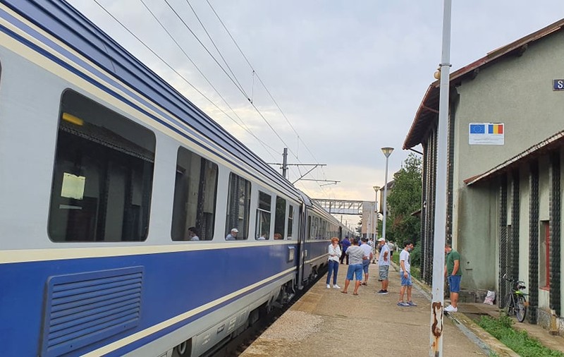 Tren cu 32 de vagoane, deraiat la Deva. Trafic feroviar închis pe Magistrala 200