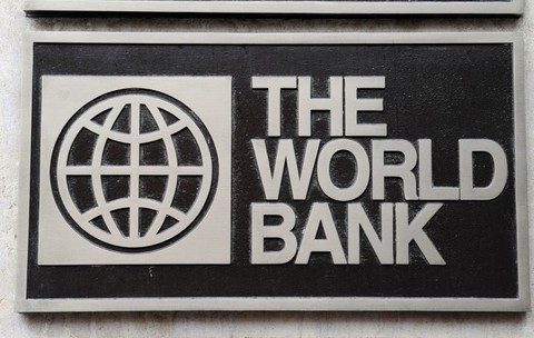 Banca Mondială negociază ajutoare de urgență cu până la 40 de țări afectate de scumpirea energiei și războiul din Orientul Mijlociu. Foto: Hepta