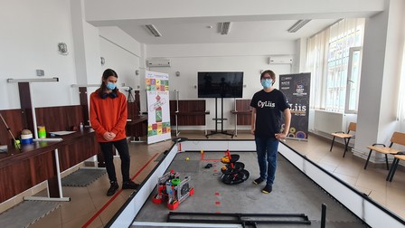 La CyLiis se construiesc acum roboți pentru a participa la o nouă competiție internațională