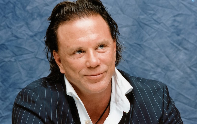 Mickey Rourke e în România. Actorul american filmează pentru o peliculă regizată de un preot