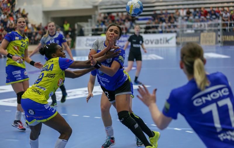 FOTO | CSM București a ratat calificarea în Final Four-ul Ligii Campionilor la handbal feminin. Două eșecuri cu Metz