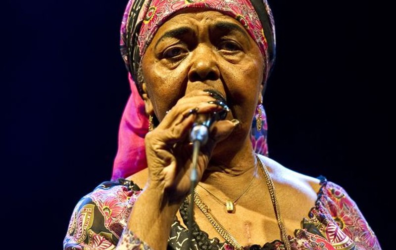 Cesaria Evora și-a încheiat cariera. Cele trei concerte din România au fost anulate!