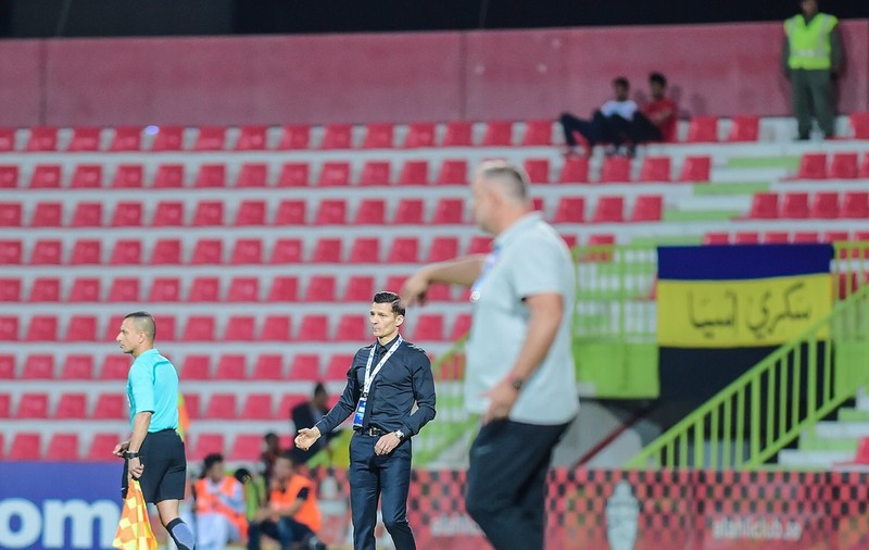 Oli contra Gâlcă, în Liga Campionilor Asiei. Meciul s-a terminat nedecis, 0-0. Lucian Sânmărtean, integralist / GALERIE FOTO & VIDEO