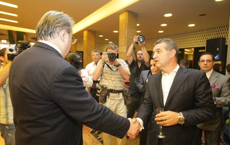 Gigi Becali a rupt alianța cu Vadim Tudor. Patronul Stelei candidează la Primăria Capitalei