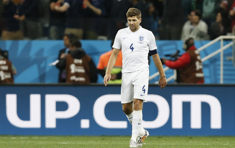 VIDEO / S-a retras căpitanul Angliei: Steven Gerrard